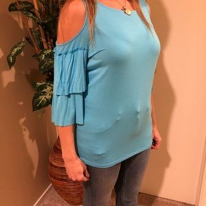 Women top by inc